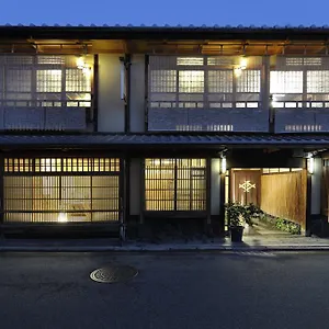 Izuyasu Traditional Serving Cuisine 4*, Kyoto Japan